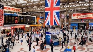 A Walk Through The London Victoria Station London England [upl. by Notsle]